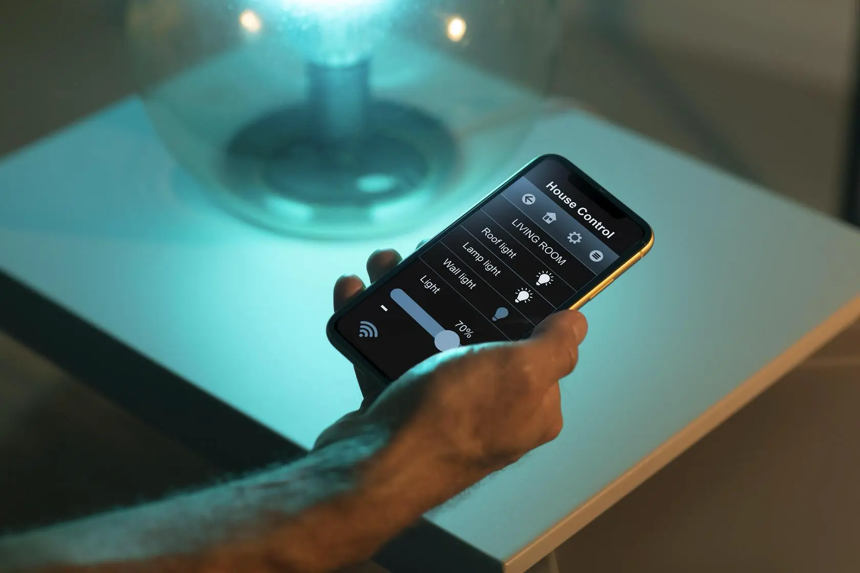 Controlador de automação e domótica